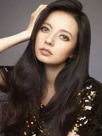 becky日本艺人事件（Becky和川谷绘音偷情）