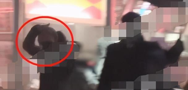 万人迷陈好的老公是谁（陈好与富豪老公刘海峰近照）