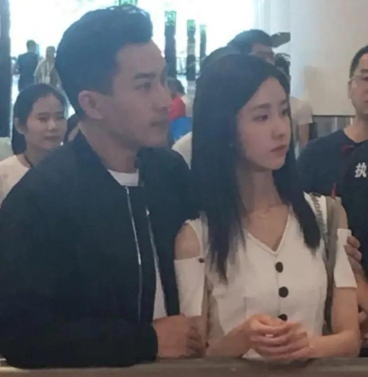 陈都灵证件照原图（南航校花陈都灵）