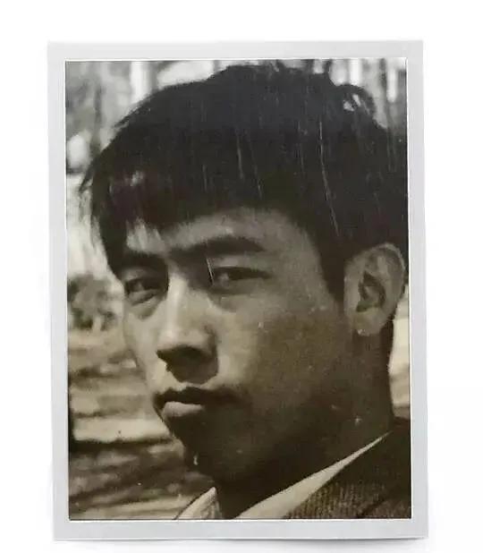 陈凯歌一生结过几次婚（风流导演陈凯歌的浪荡情史）