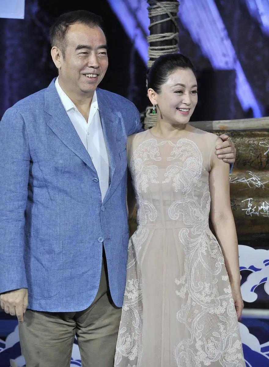 陈红什么年龄结的婚（演员陈红和老公陈凯歌的感情经历）