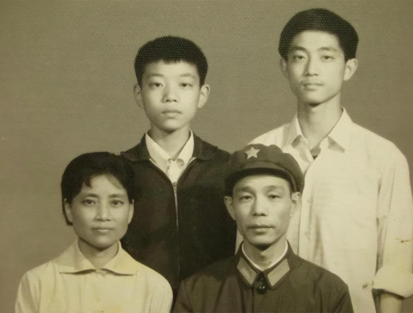 歌手郭峰结过婚吗（音乐才子郭峰的三段情史经历）