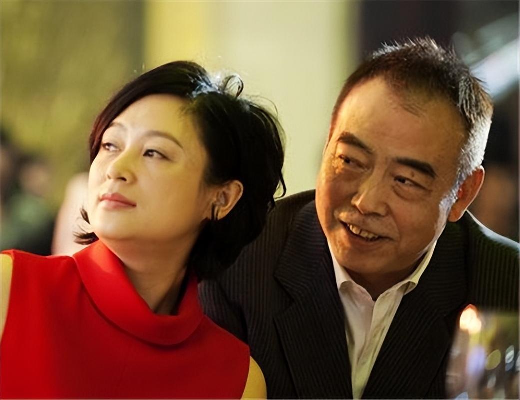 陈红什么年龄结的婚（演员陈红和老公陈凯歌的感情经历）
