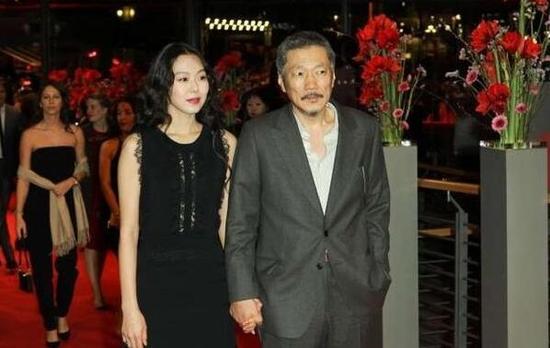 洪尚秀妻子是谁（导演洪尚秀和演员金敏喜的分手演员）