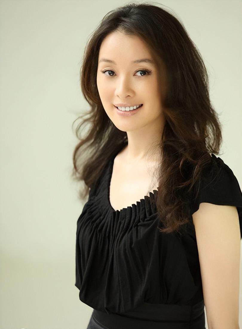 陈建斌三个妻子都是谁（蒋勤勤的老公陈建斌个人资料）