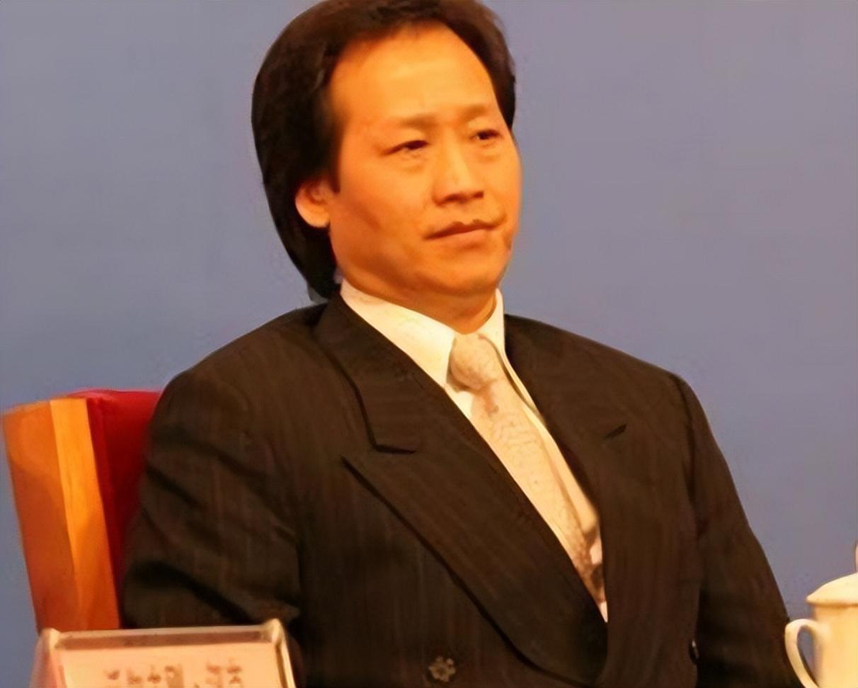 陈金飞是刘亦菲什么人（亿万富翁陈金飞和刘亦菲关系）