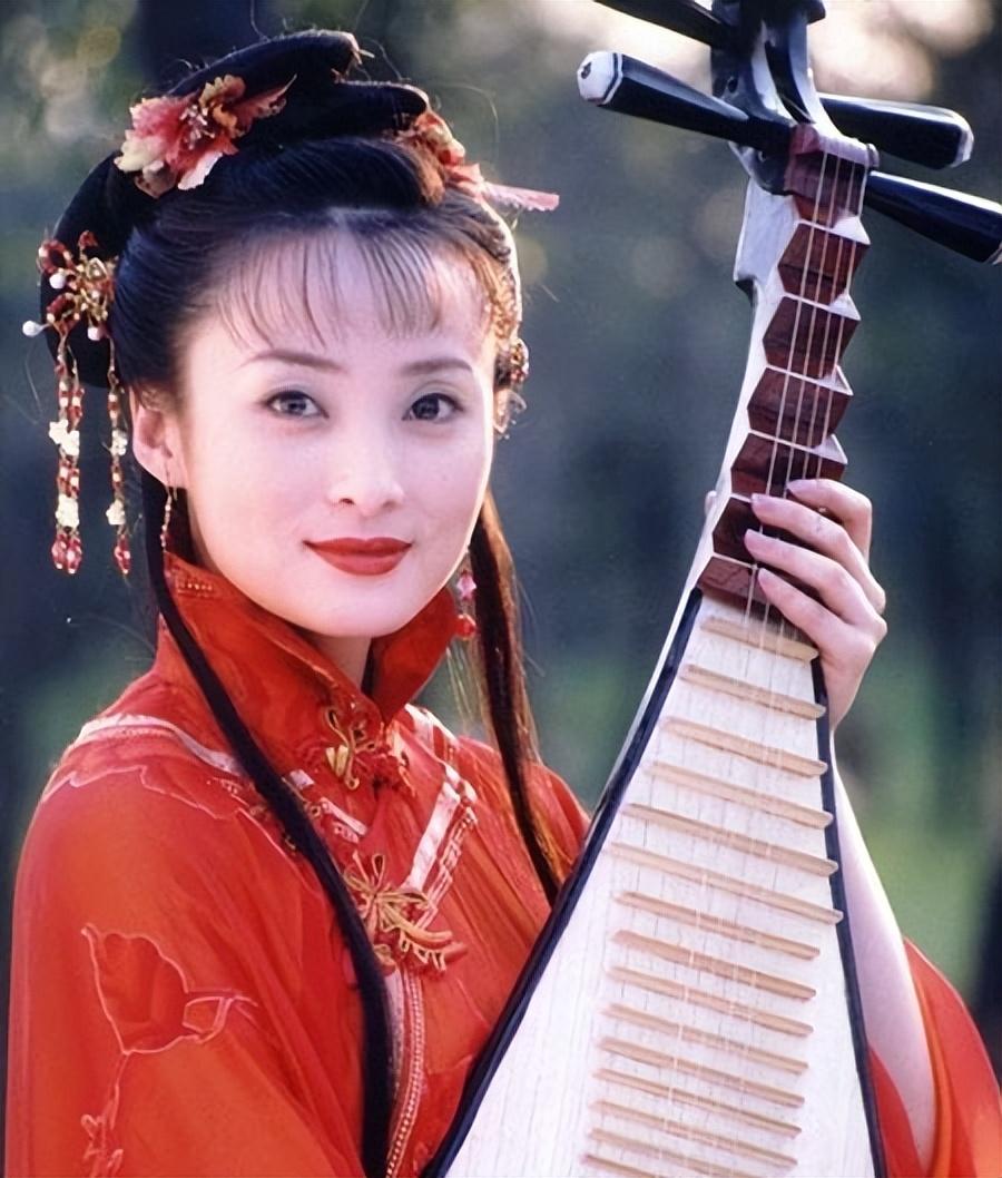 陈建斌三个妻子都是谁（蒋勤勤的老公陈建斌个人资料）