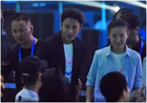 陈坤董洁高调秀恩爱（陈坤和董洁公布恋情）