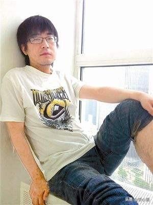 干露露浴室征婚门事件（演员干露露演绎经历）