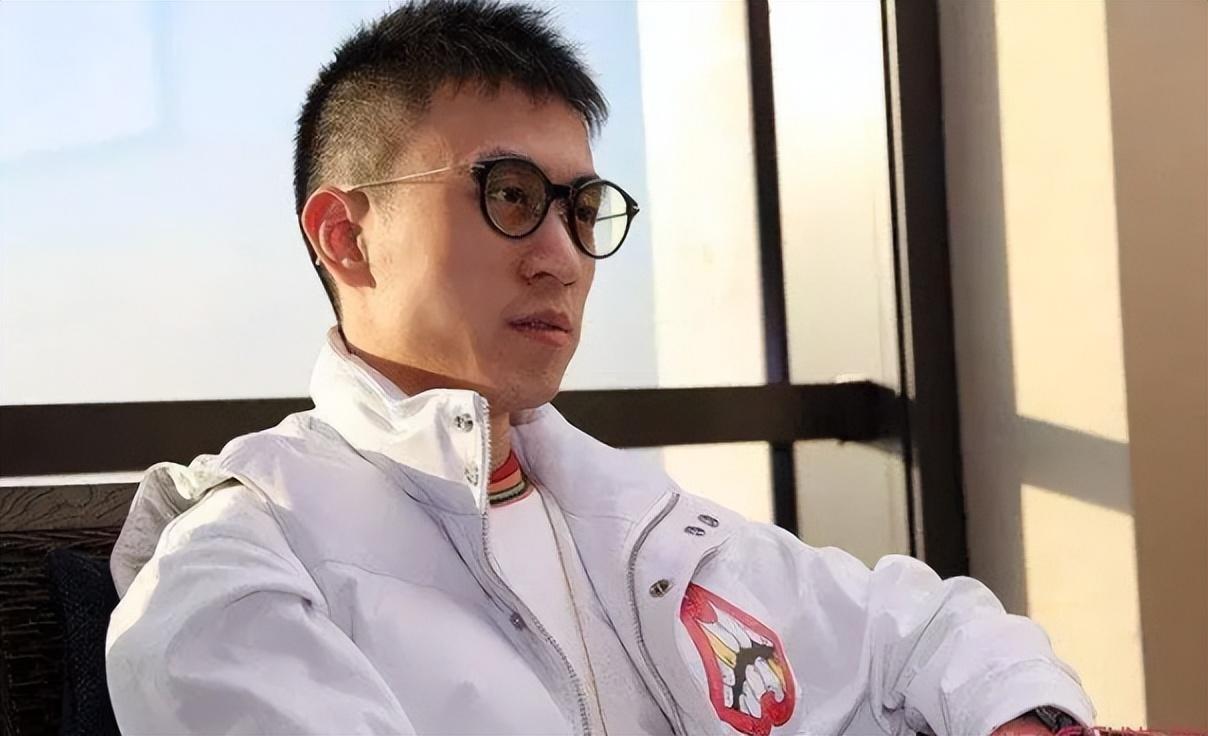 秦奋的爹到底是干啥的（沪上皇秦奋生父揭秘）