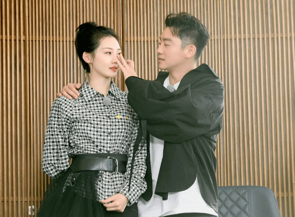 程晓玥为什么要和郑恺分手（程晓玥个人资料介绍）