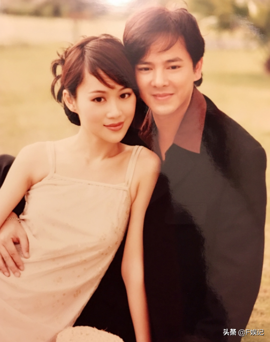 梁小冰老公是谁啊（梁小冰和陈嘉辉结婚22周年纪念日）