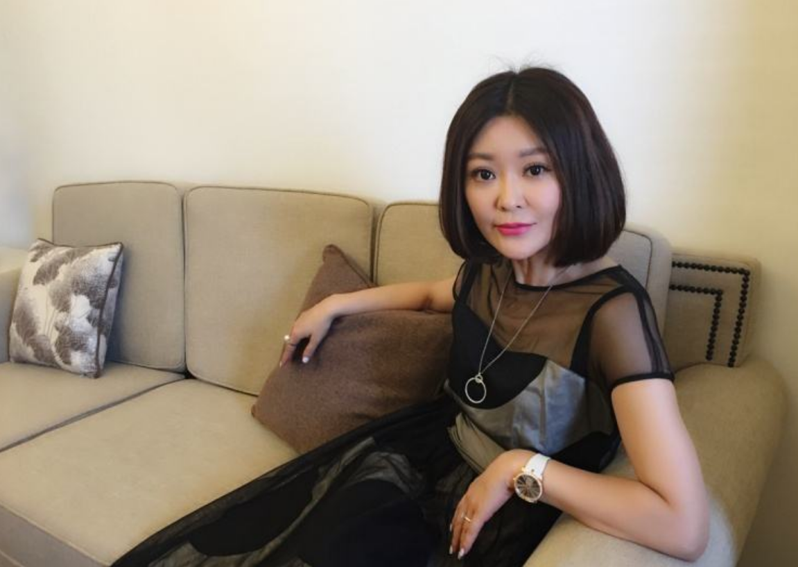 主持人王小骞简介（王小骞和谭江海的爱情故事）