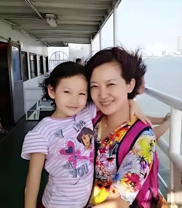 王端端老公是谁有孩子吗（央视美女王端端资料简介）