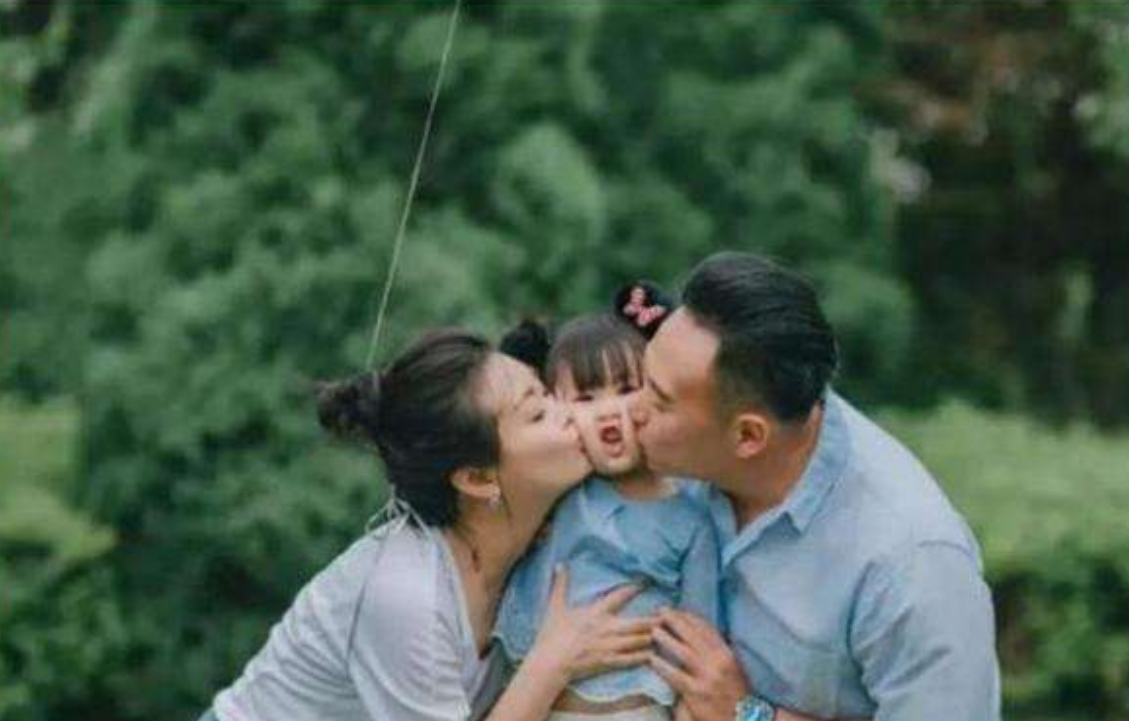 主持人王小骞简介（王小骞和谭江海的爱情故事）