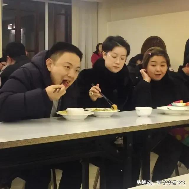 主持人林海现任妻子是谁（林海和舒悦的婚姻爱情）