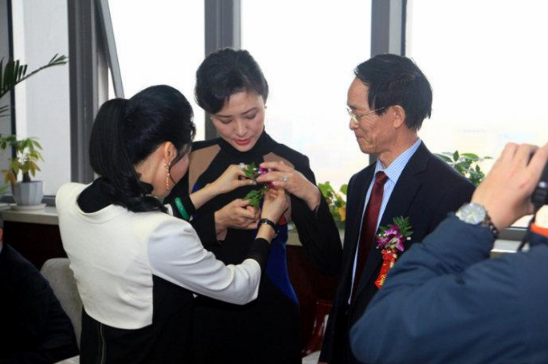 桑晨的丈夫是谁（主持人桑晨个人资料简介）