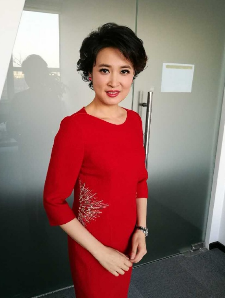 桑晨的丈夫是谁（主持人桑晨个人资料简介）