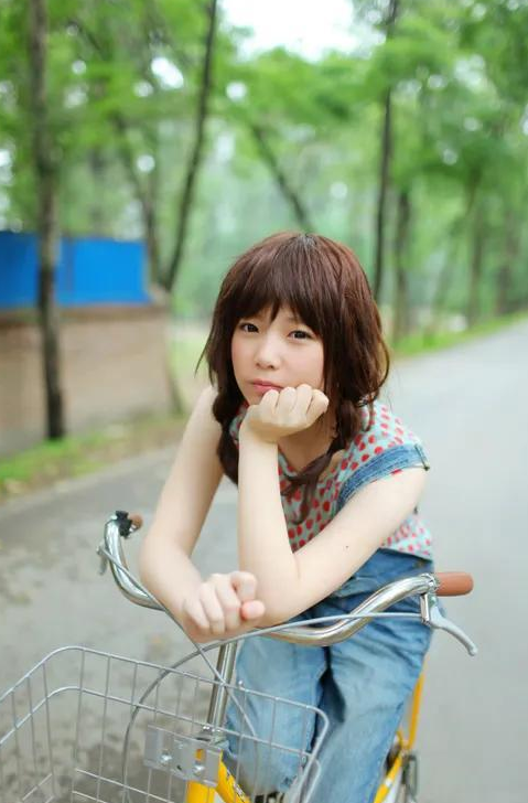 歌手本兮还活着吗（揭秘本兮死亡真相）