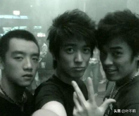 华晨宇在跑男为什么哭了（跑男华晨宇哭的全过程）