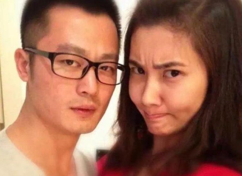 边潇潇和谁结婚了（边潇潇演艺经历）