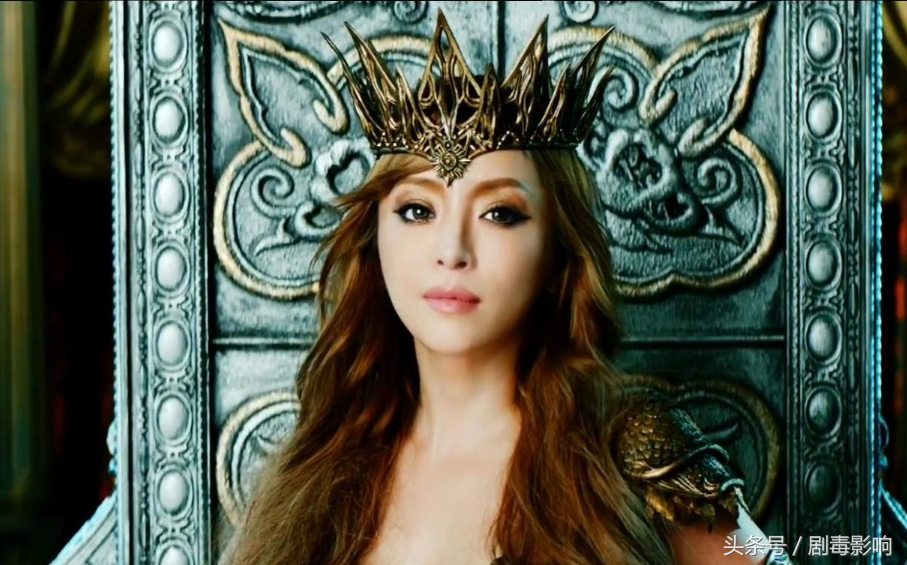 滨崎步为啥失聪了（日本天后滨崎步失去听力的原因）