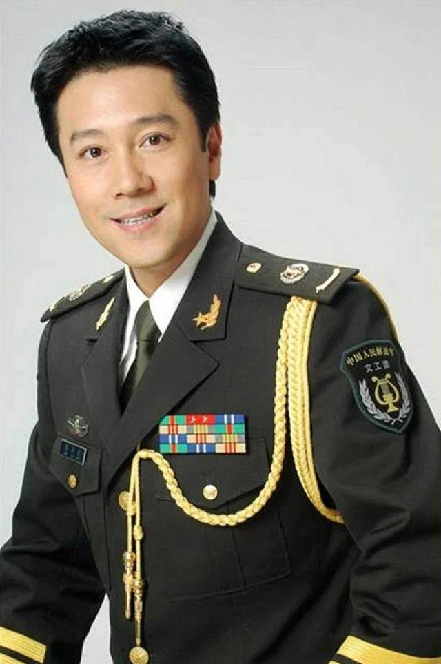 蔡国庆有过几个老婆（演员蔡国庆的两段异国恋情）