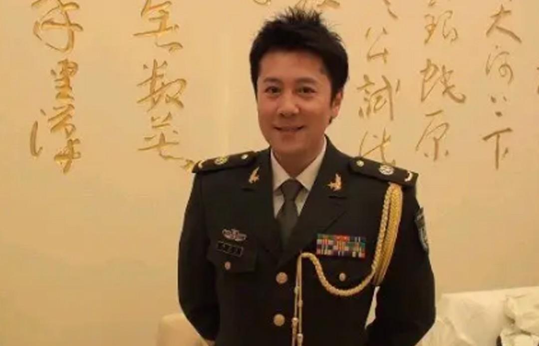 蔡国庆有过几个老婆（演员蔡国庆的两段异国恋情）