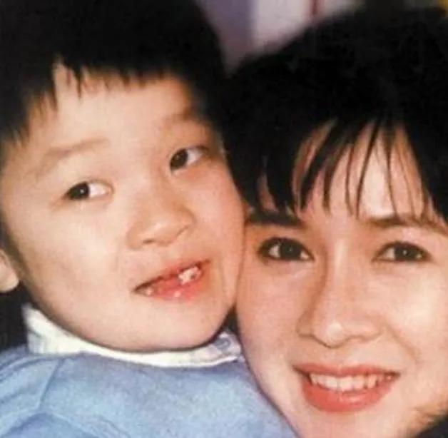 演员蔡明的老公是谁（蔡明老公丁秋星个人资料）