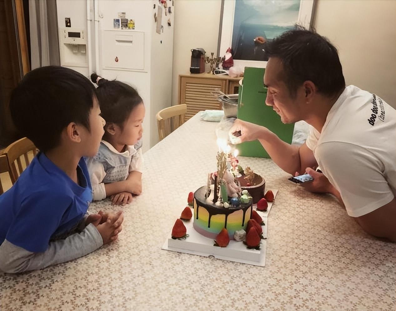 黄觉老婆麦子真实姓名叫什么(黄觉的老婆麦子个人资料及简介) 黄觉老婆麦子真实姓名叫什么(黄觉的老婆麦子个人资料及简介)