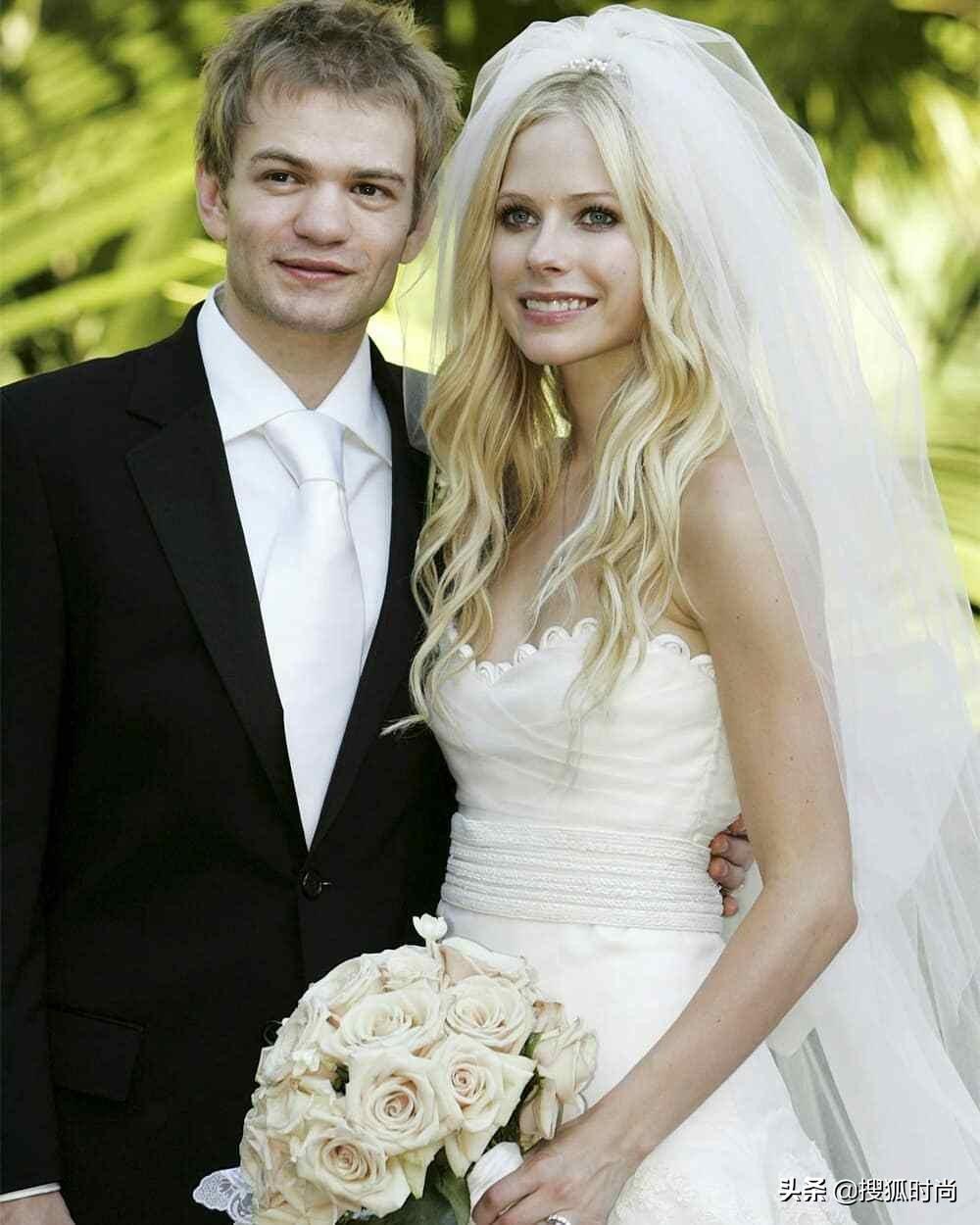 艾薇儿和谁结婚了(欧美天后艾薇儿感情经历) 艾薇儿和谁结婚了(欧美天后艾薇儿感情经历)