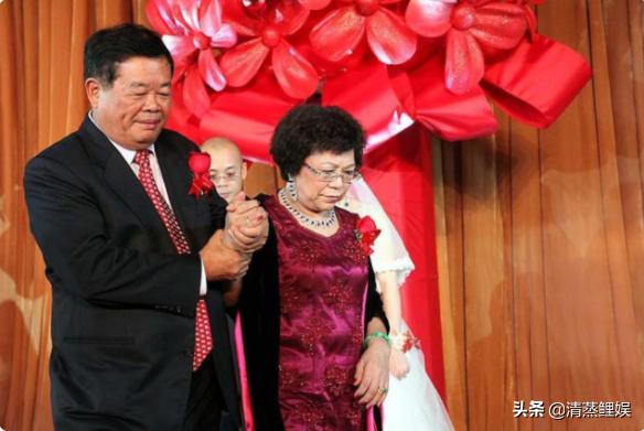 汽车玻璃曹德旺身价多少（富豪榜曹德旺资料介绍）