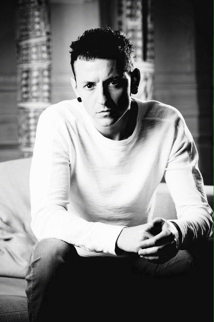 查斯特·贝宁顿经历了什么（林肯公园查斯特·贝宁顿死亡之谜）