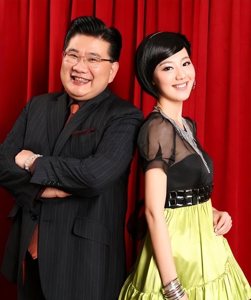 曹可凡老婆叫什么名字（上海主持曹可凡现任老婆）