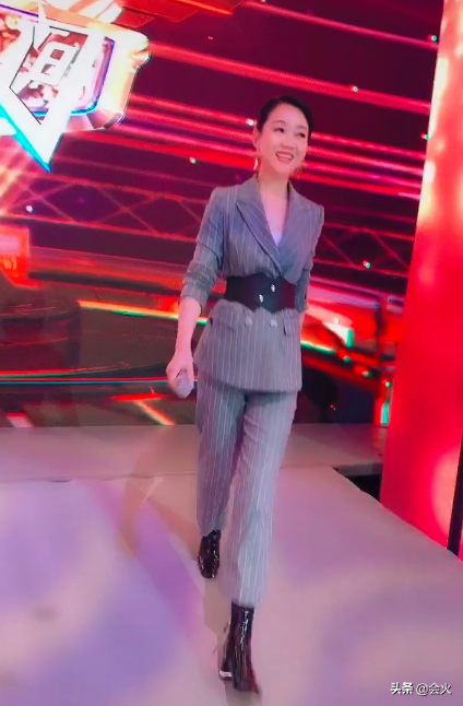 安徽主持人周群结婚了吗（安徽主持周群老公资料）