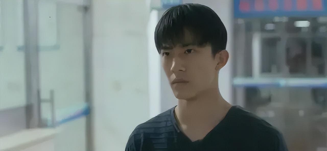 曾舜晞有没有整容（曾舜晞和吴磊长得很像）