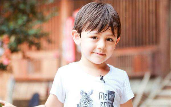 爸爸去哪儿第四季嘉宾有谁（盘点爸爸去哪一二三四五名单）