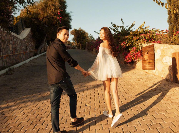 安以轩冯绍峰主演的电视剧是哪部（安以轩和冯绍峰合作过的戏）