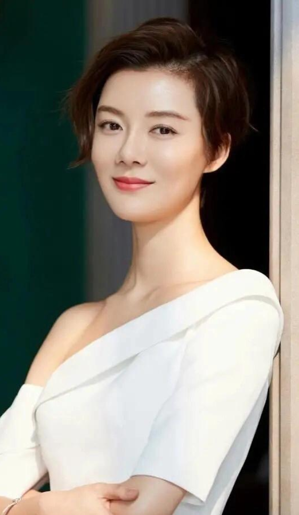 车晓的现任老公是谁（车晓现任丈夫罗嘉良）