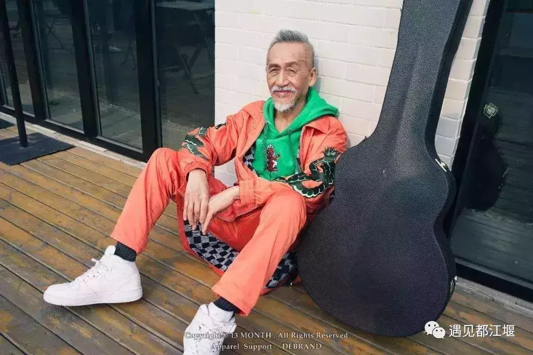 陈彼得年轻时候的照片（歌手陈彼得个人资料简介）