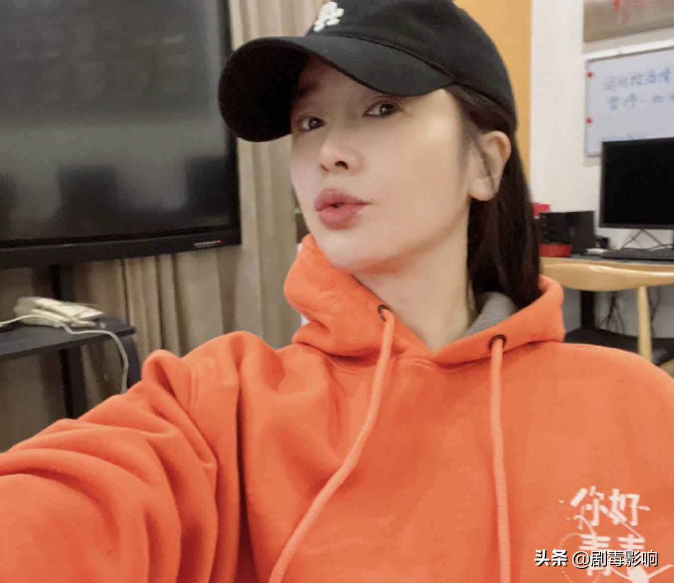 陈道明和咏梅左小青是怎么回事（揭秘陈道明的绯闻情史）