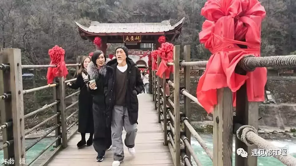 陈彼得年轻时候的照片（歌手陈彼得个人资料简介）