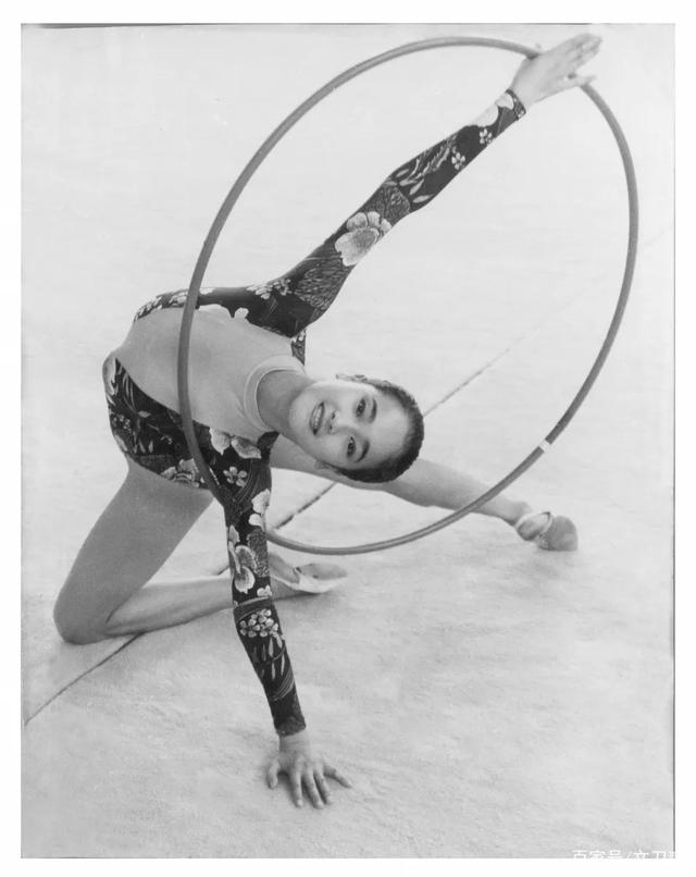 左小青历任男友有哪些（演员左小青的九段绯闻情史）