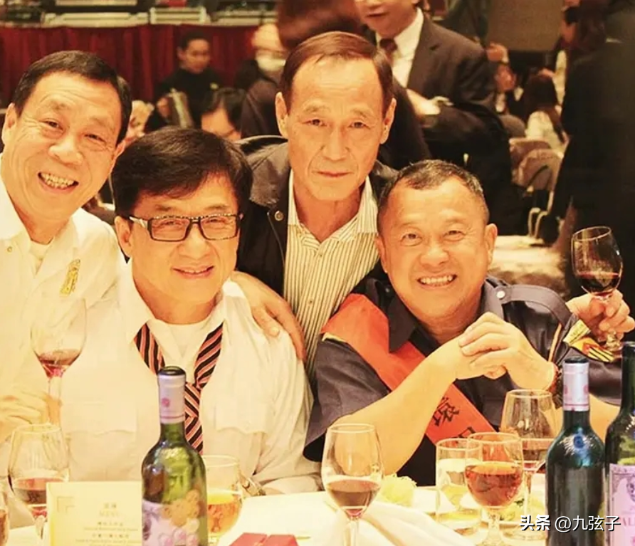 曾志伟酒后说尝到过周冬雨（周冬雨和曾志伟亲密关系真相）