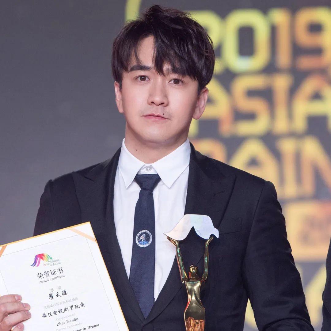 光线传媒一哥一姐（光线传媒旗下艺人名单）