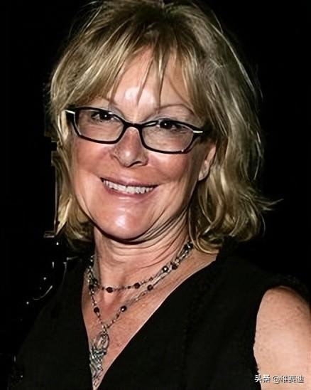 查理兹塞隆在美国地位（南非女神查理兹·塞隆资料简介）