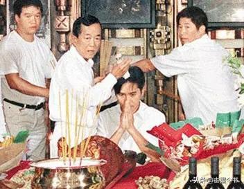 白龙王一生不见两个人是谁（泰国预言家白龙王资料介绍）