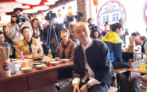 包贝尔多有钱（演员包贝尔的家境背景揭秘）