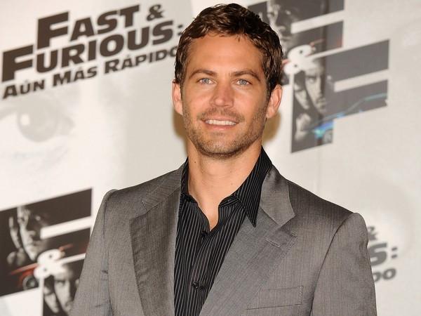 速度与激情保罗沃克车祸身亡开的什么车（揭秘保罗沃克车祸真相）