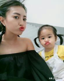 包文婧1987年7月10日出生于辽宁省，饺子妈身材好人漂亮